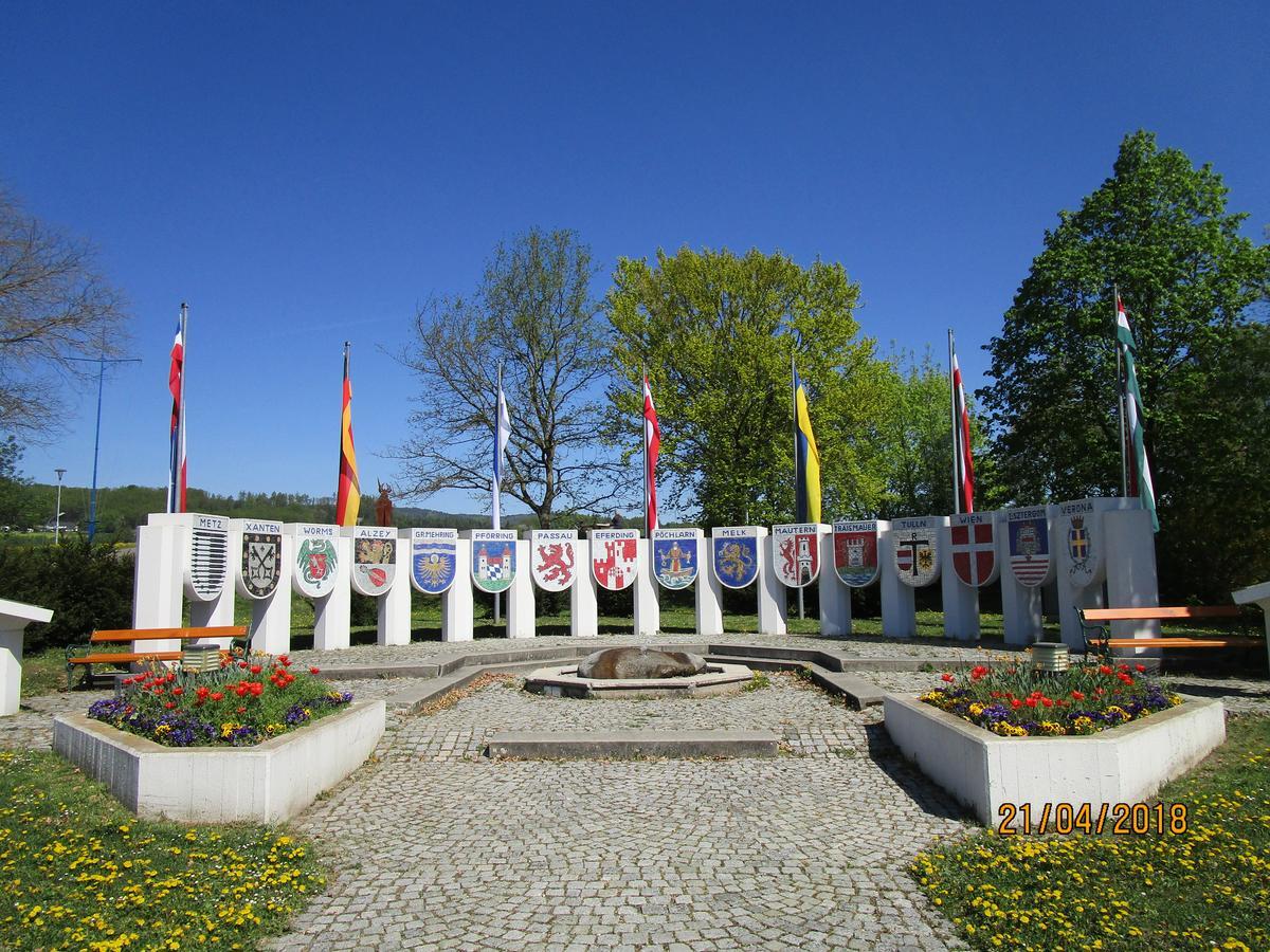 Privatzimmer Familie Wagner Pöchlarn Exterior foto